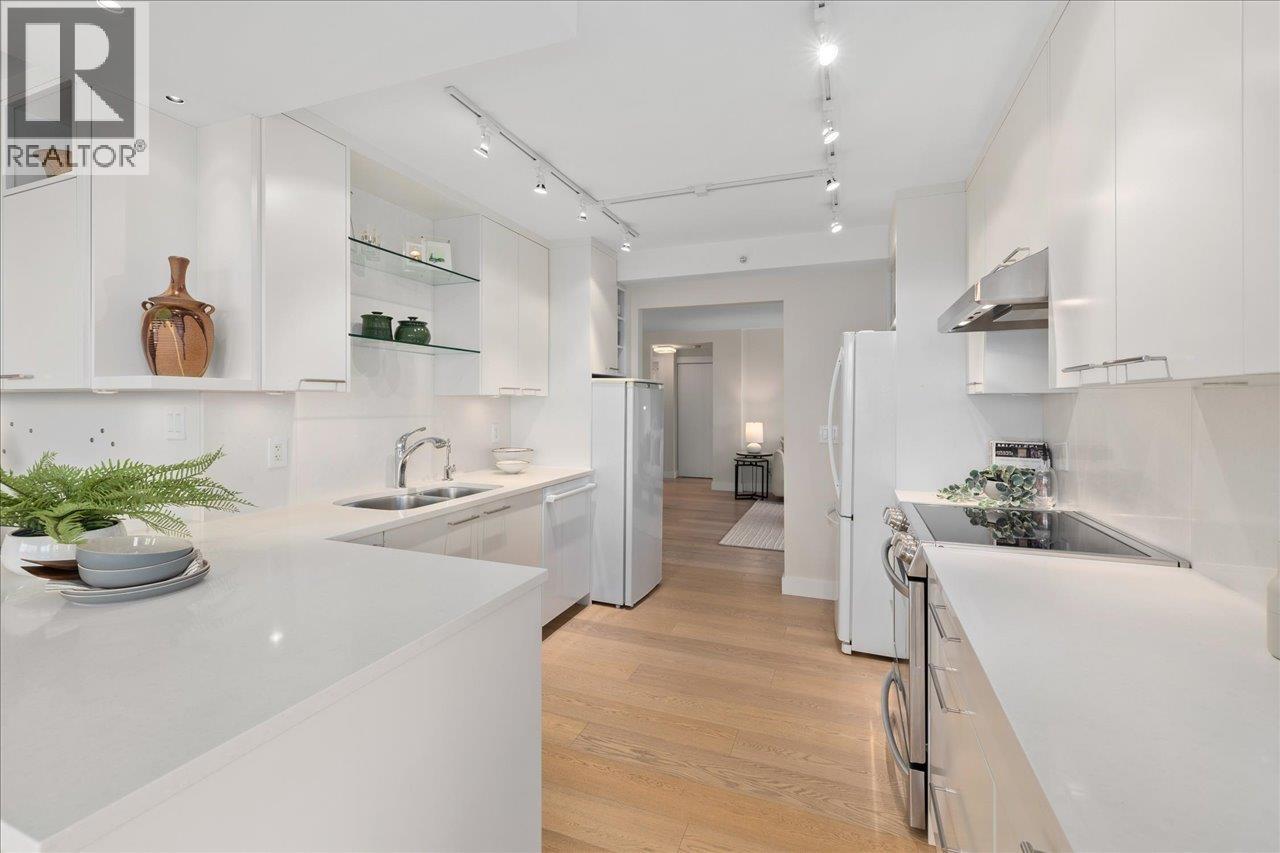 1101 5615 HAMPTON PLACE, Vancouver