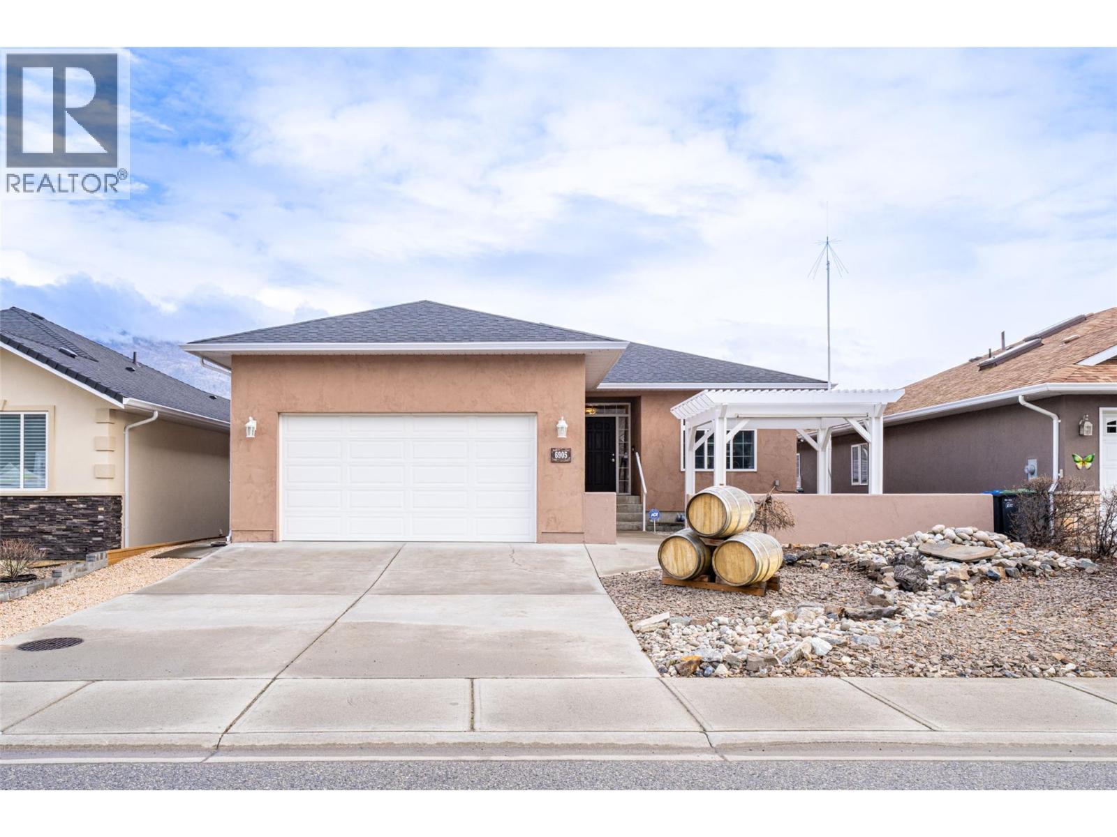 6905 MOUNTAINVIEW Drive, Oliver