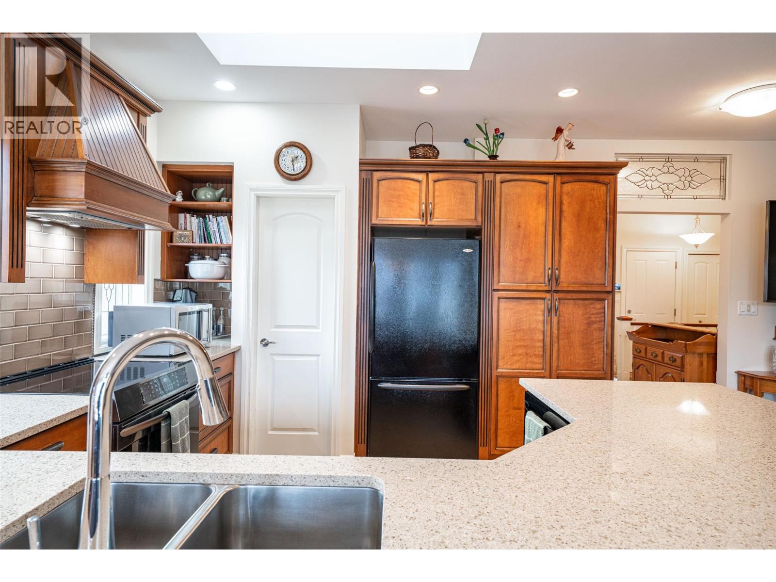 6905 MOUNTAINVIEW Drive, Oliver