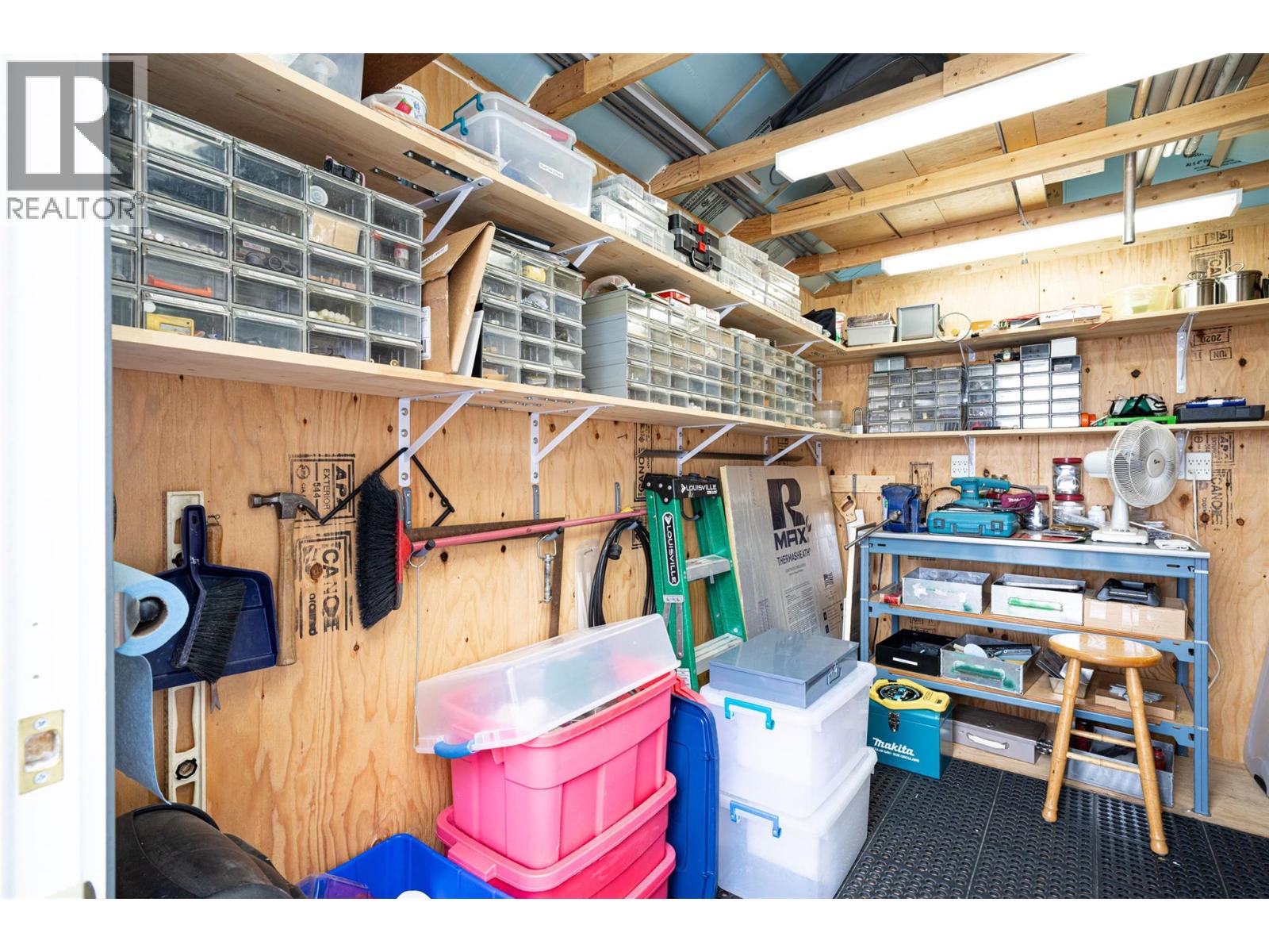 6905 MOUNTAINVIEW Drive, Oliver