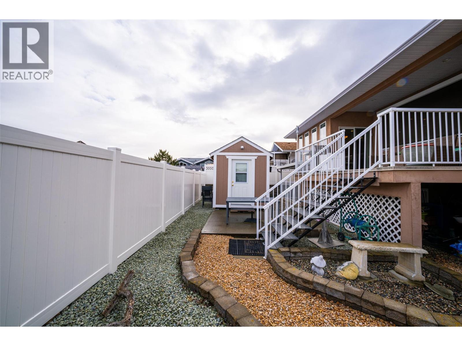 6905 MOUNTAINVIEW Drive, Oliver