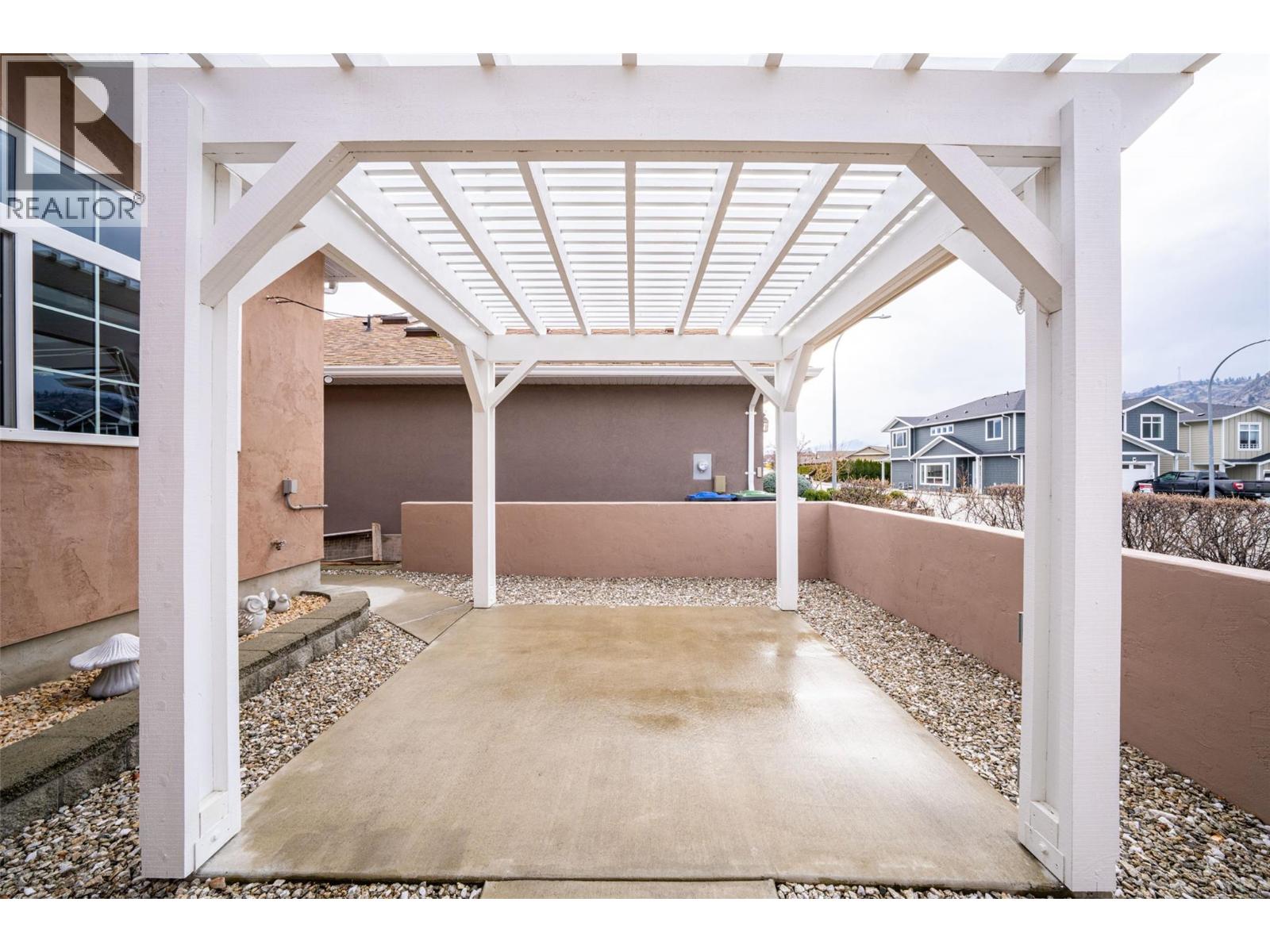 6905 MOUNTAINVIEW Drive, Oliver