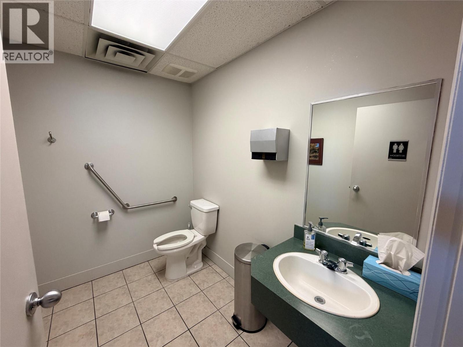 C 2080 Springfield Road, Kelowna