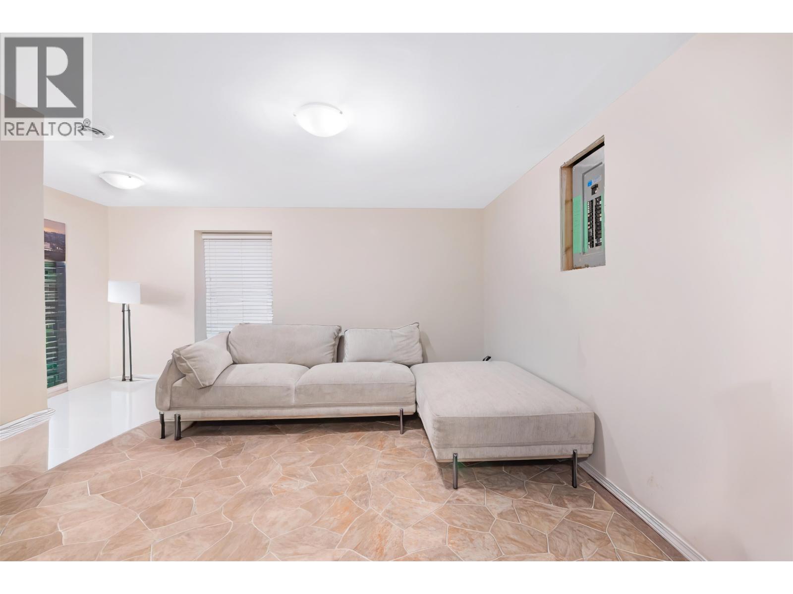 2675 DUNDAS STREET, Vancouver