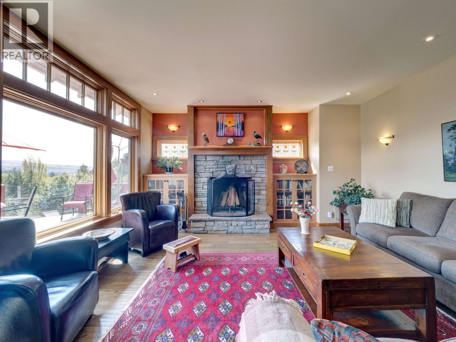 6373 N GALE AVENUE, Sechelt