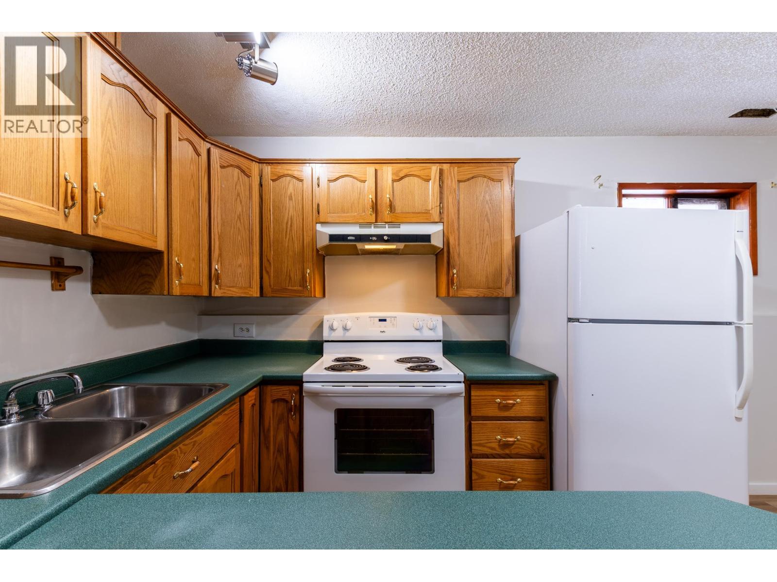 2288 8TH AVENUE - 26