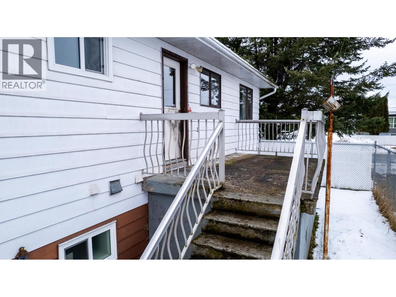 2288 8TH AVENUE - 36