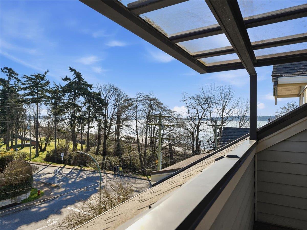 409 15621 MARINE DRIVE, White Rock