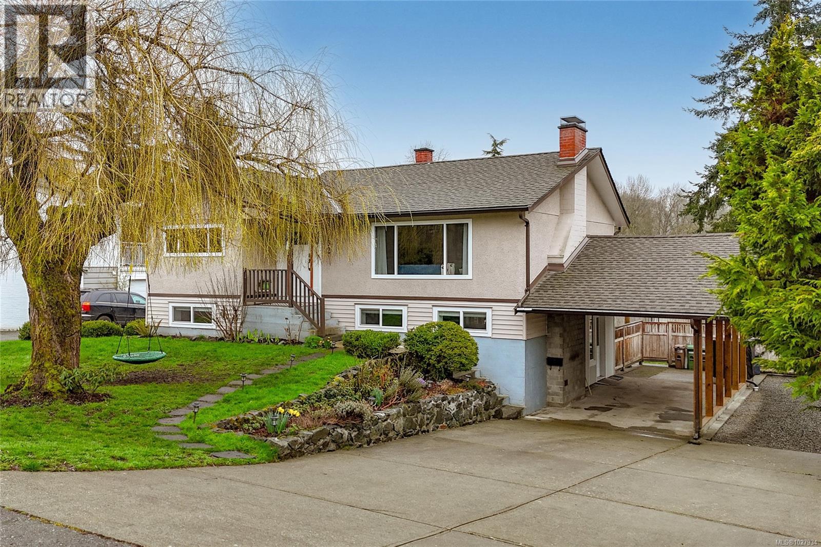 2202 Rosewood Ave, Duncan