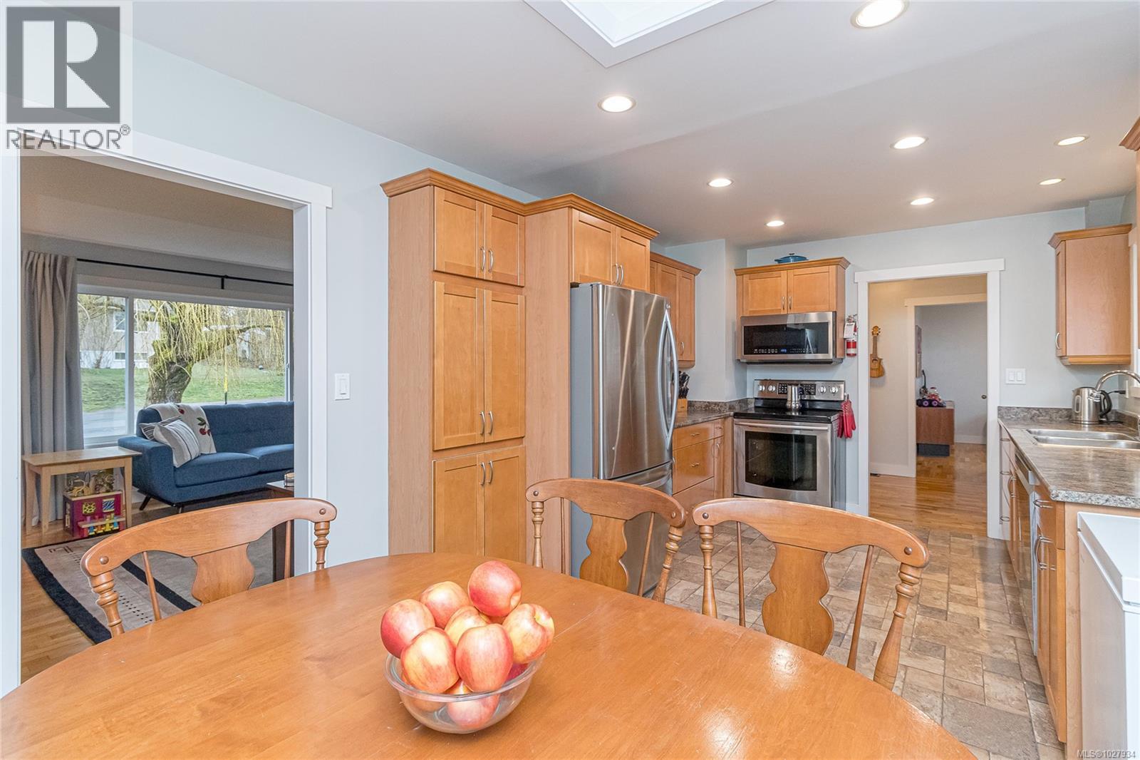 2202 Rosewood Ave, Duncan