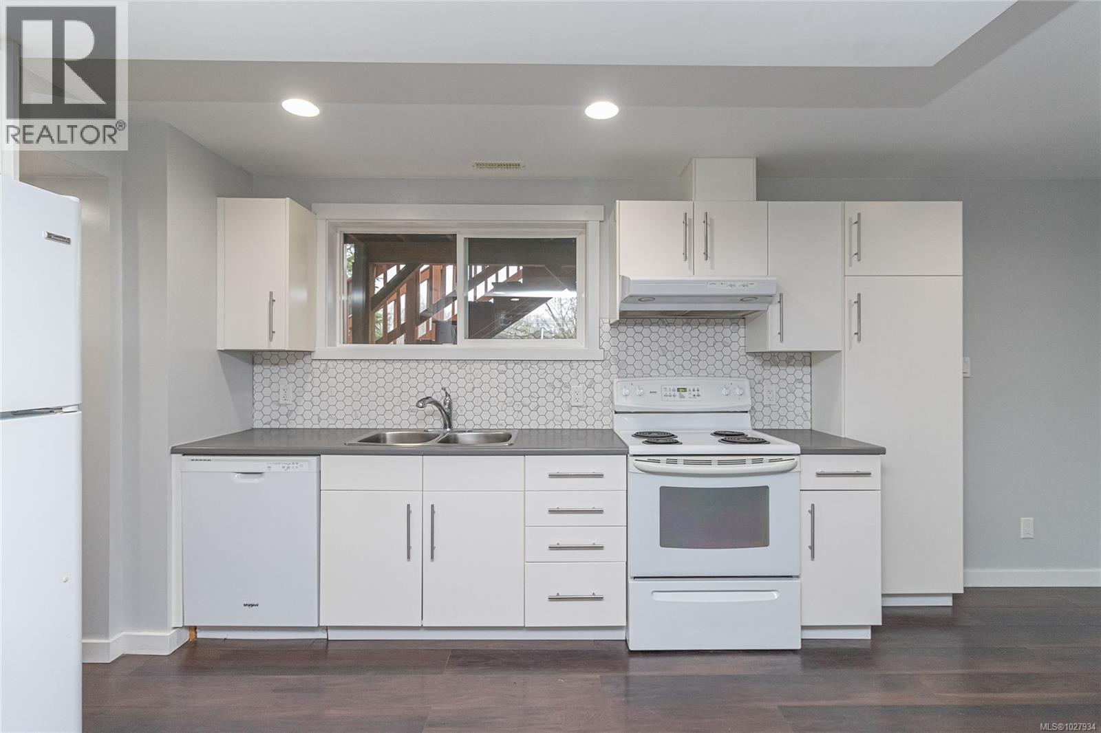 2202 Rosewood Ave, Duncan