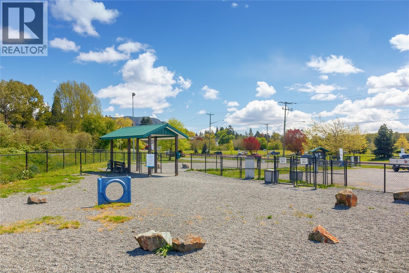 2202 Rosewood Ave, Duncan