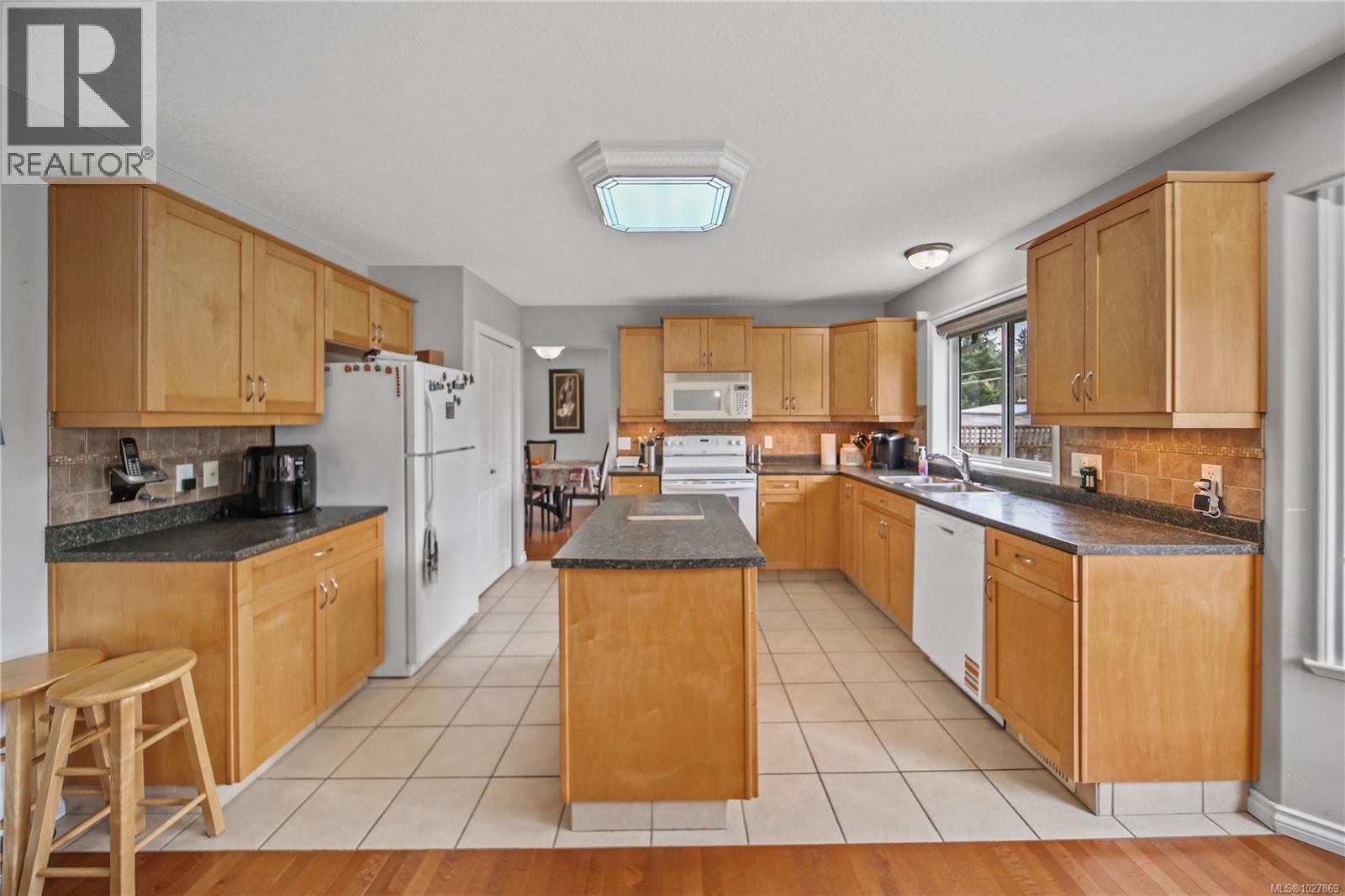 5575 Woodland Cres E, Port Alberni