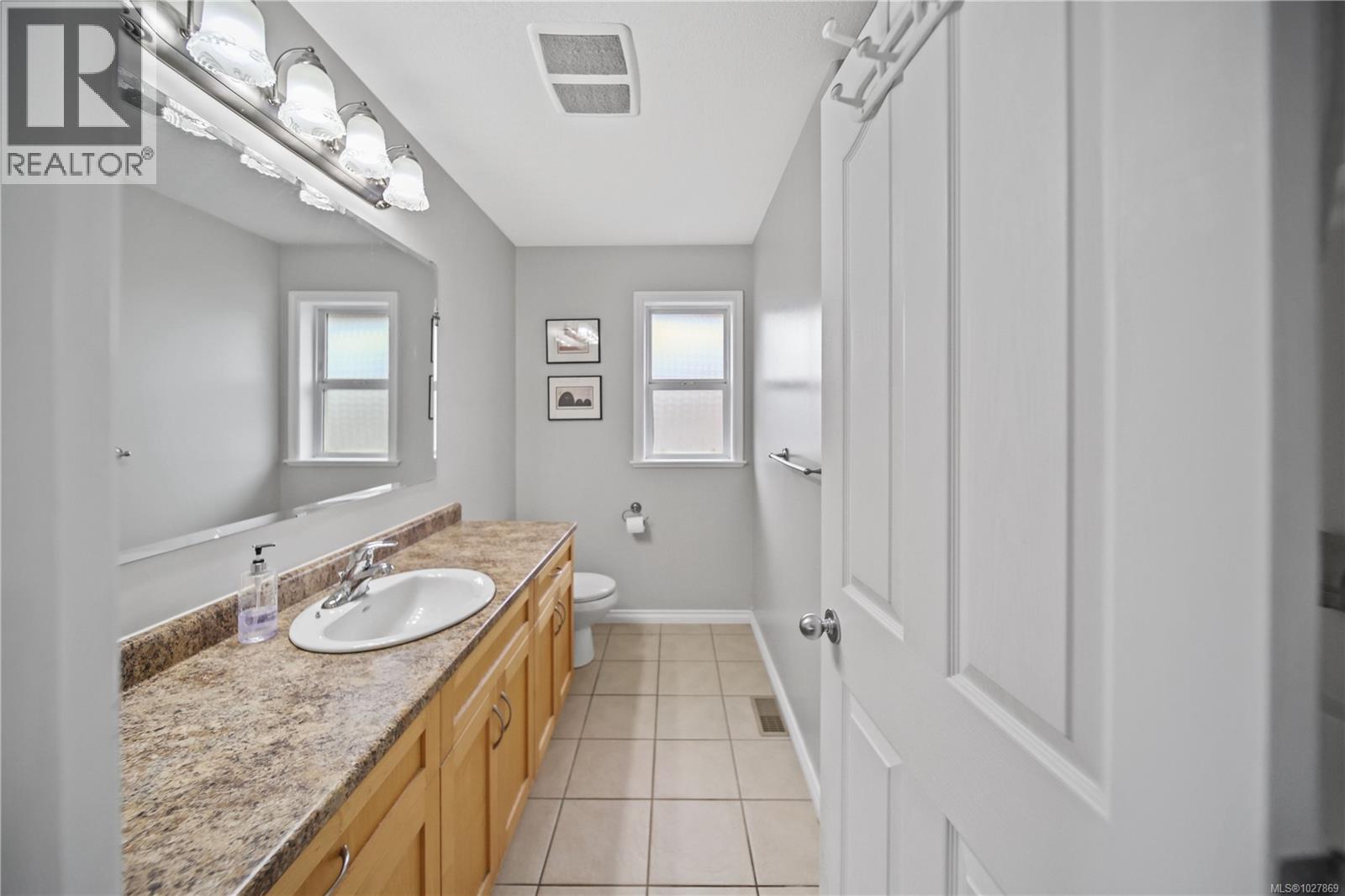 5575 Woodland Cres E, Port Alberni