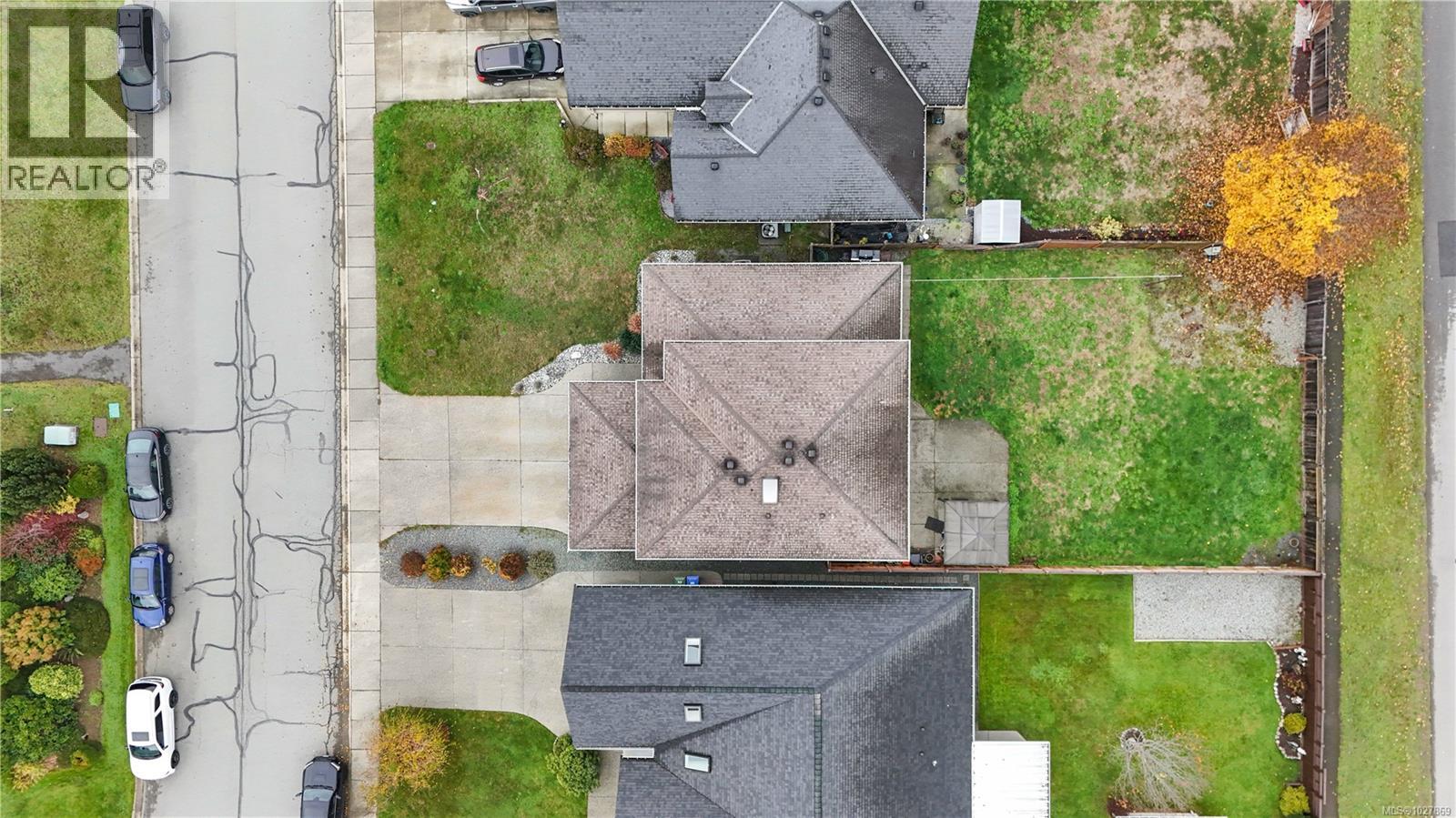 5575 Woodland Cres E - 32