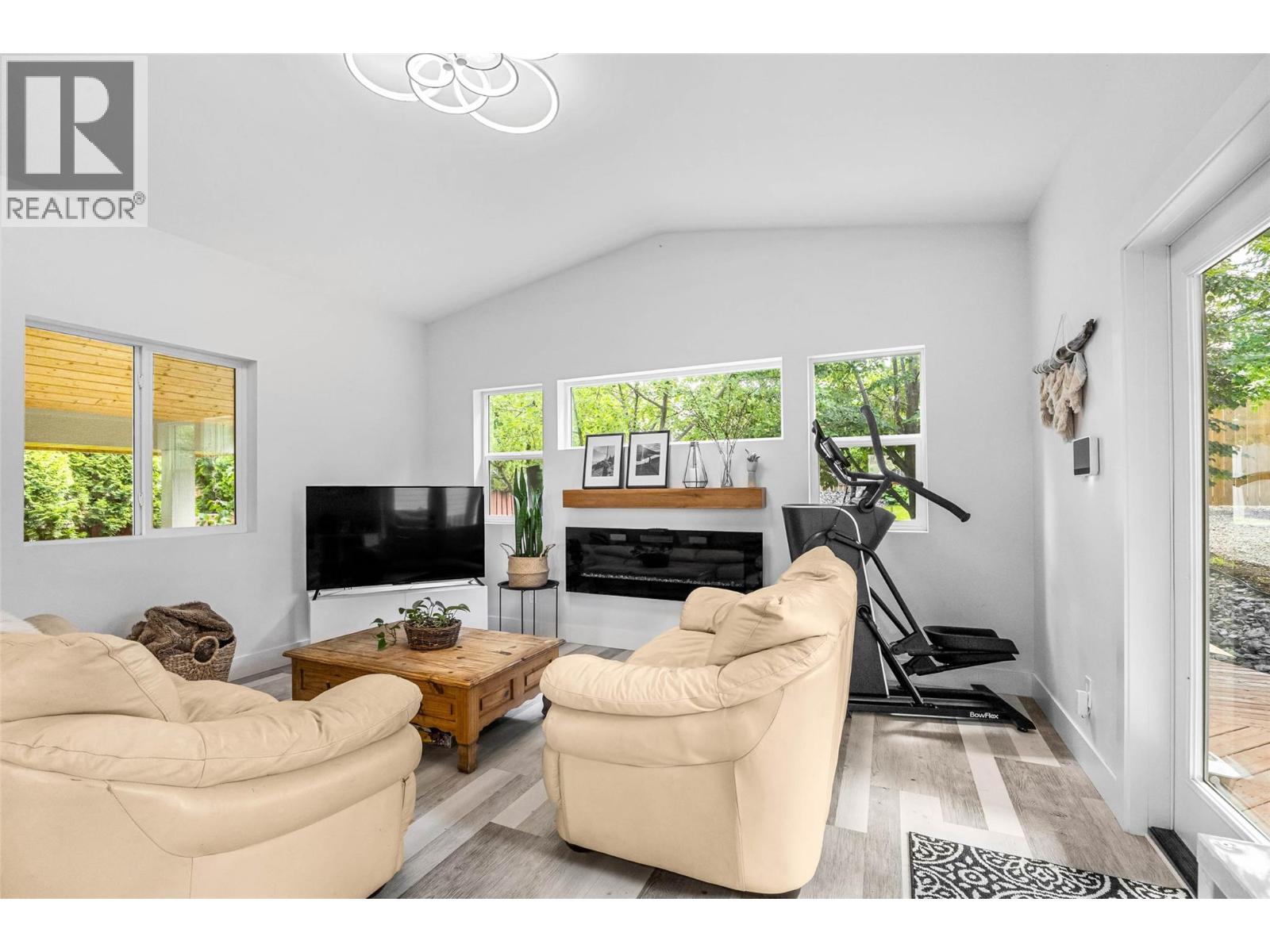 1119 Pine Street - 12