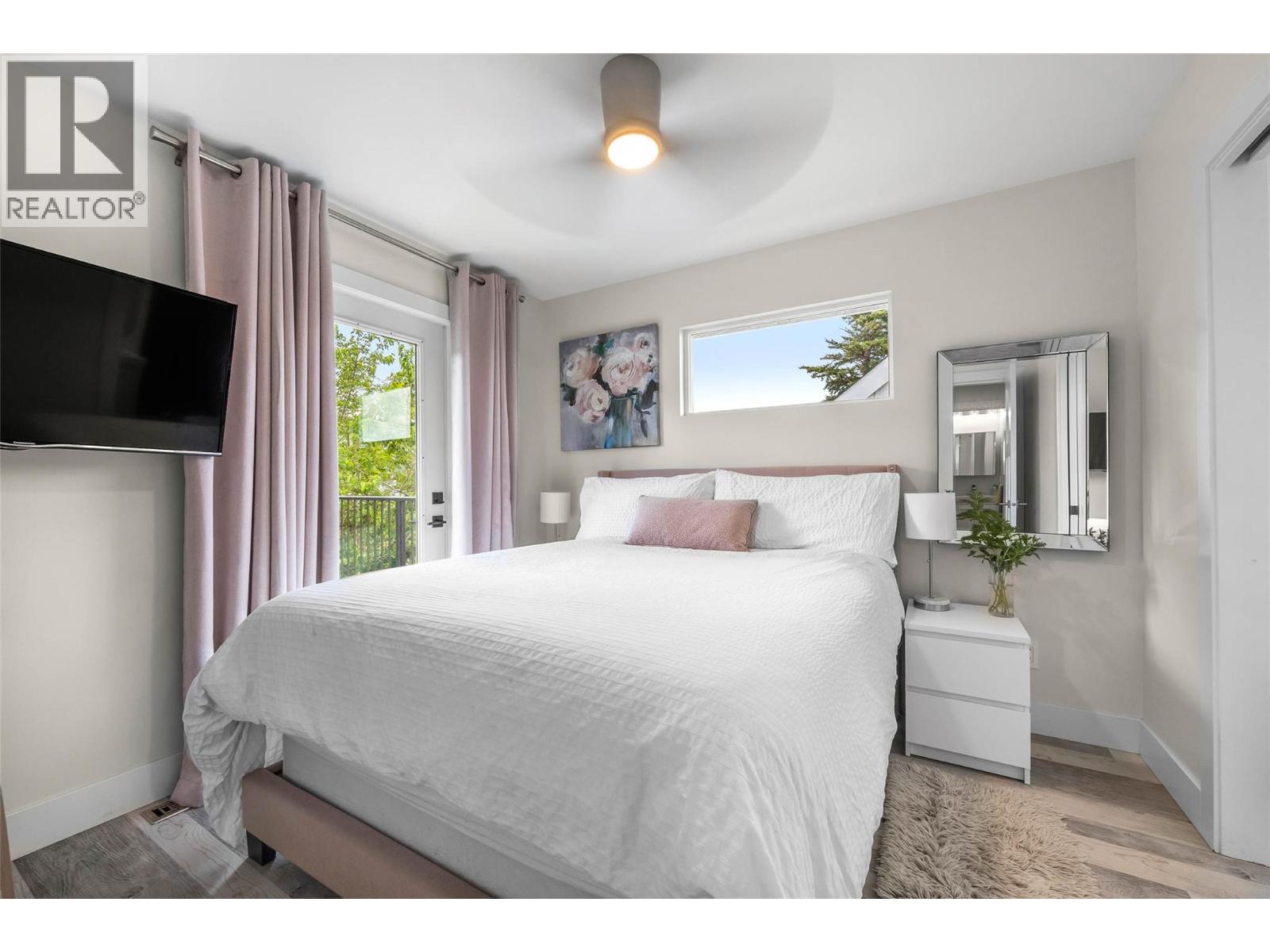 1119 Pine Street - 22