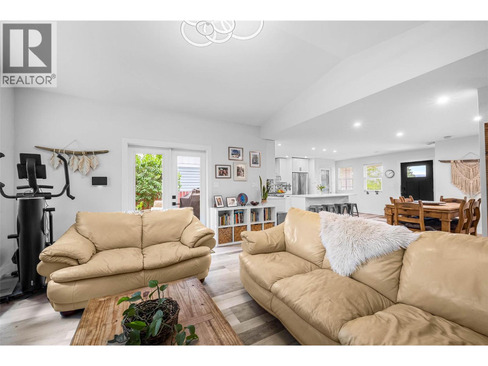 1119 Pine Street - 14