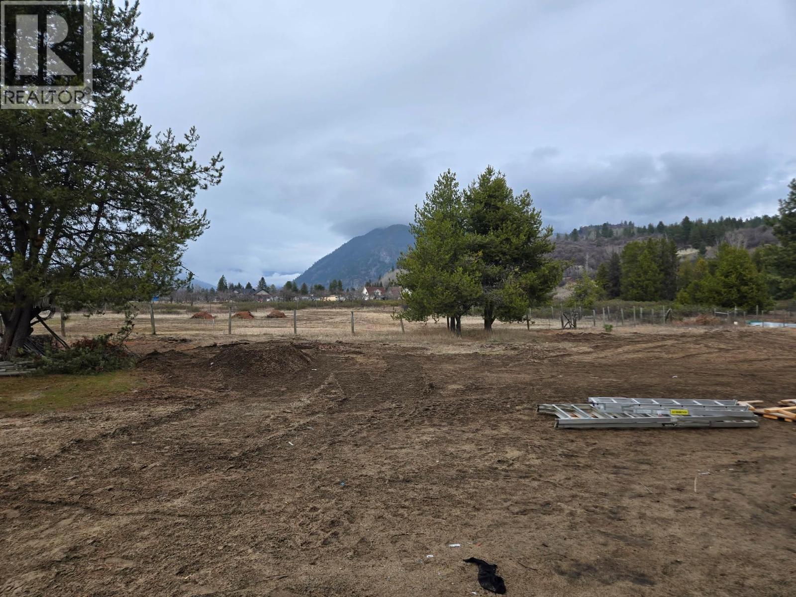 319 ELKVIEW Trail, Castlegar