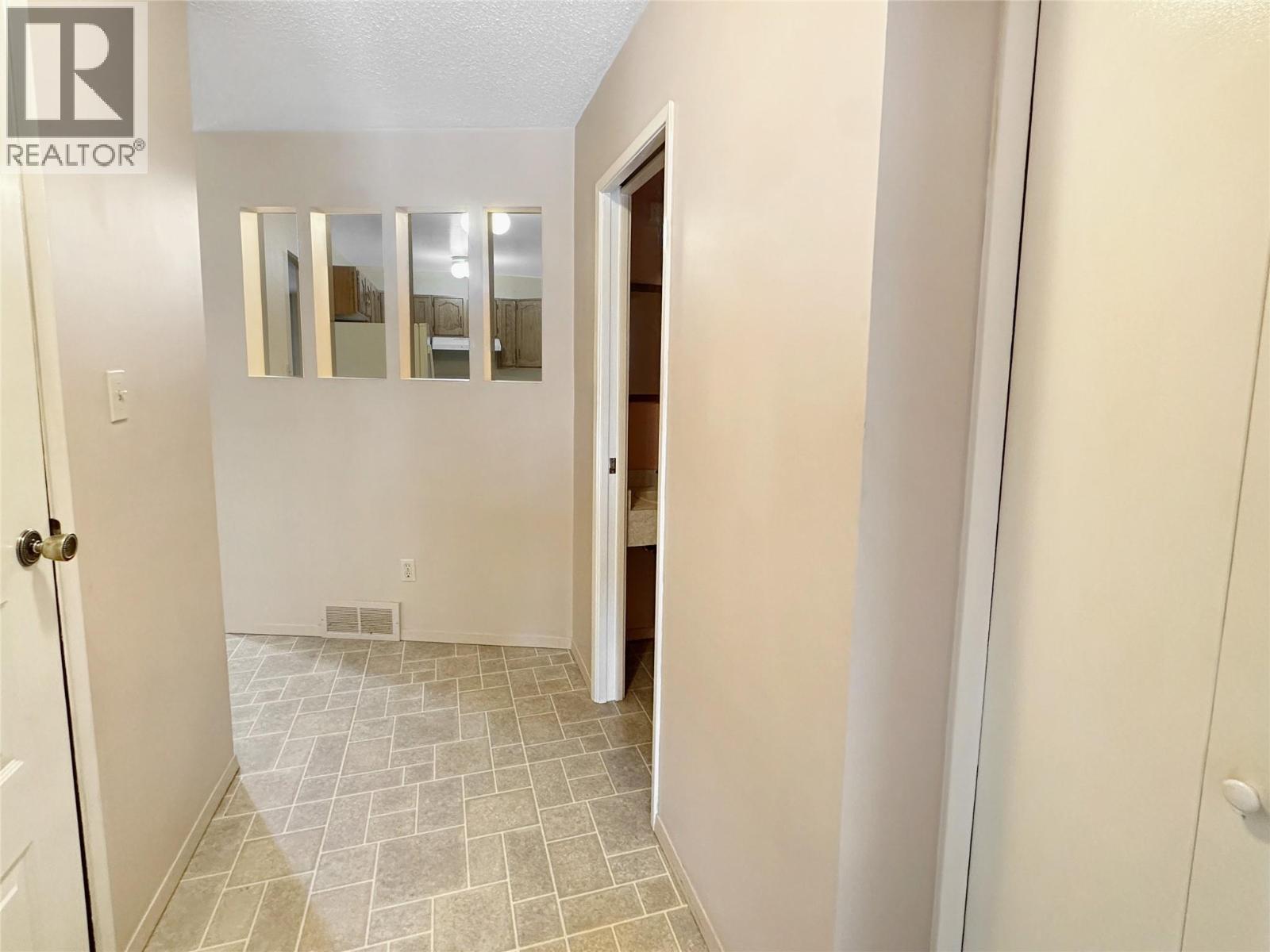  515 20th Avenue South, Cranbrook