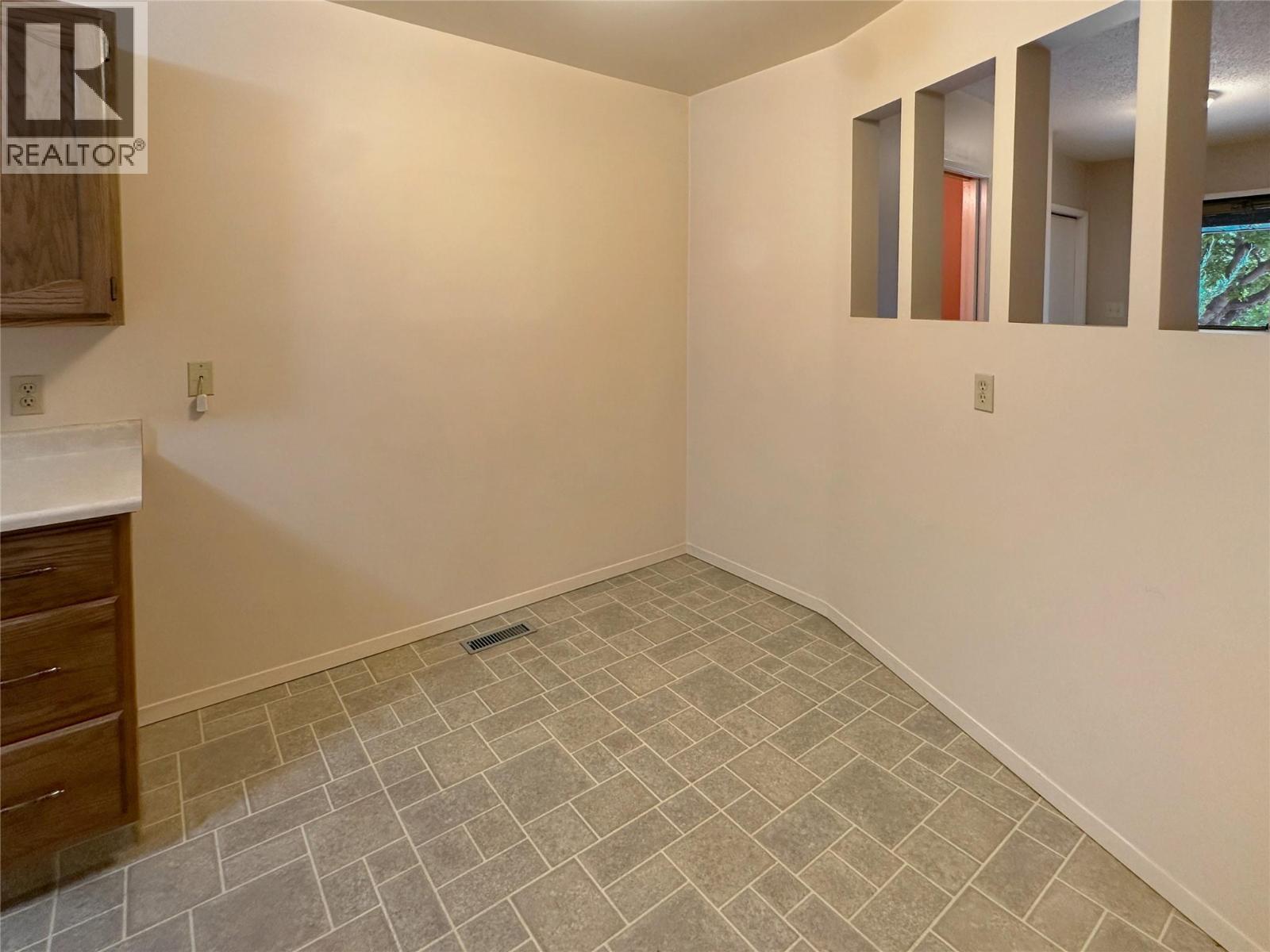  515 20th Avenue South, Cranbrook