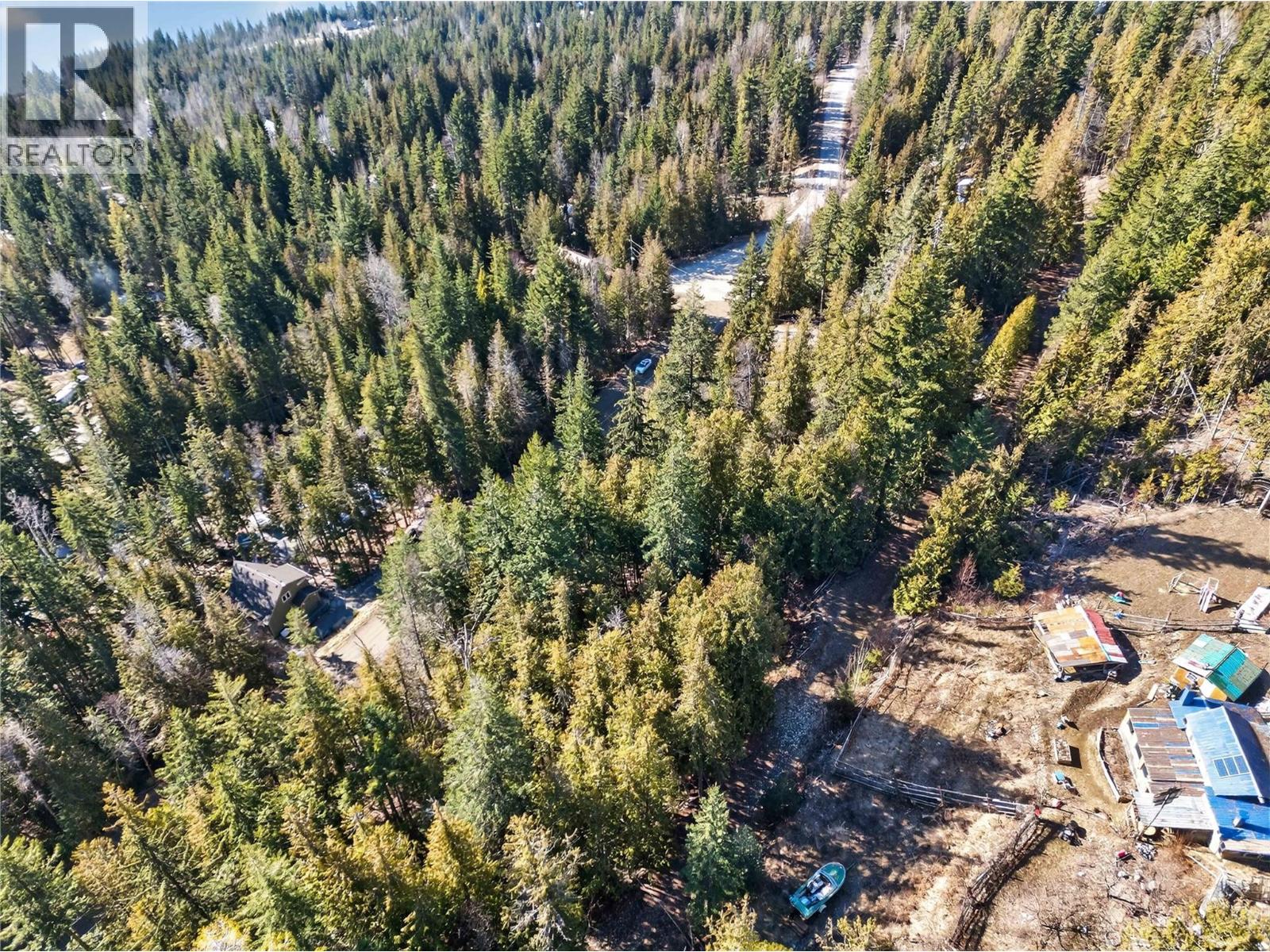 VICKERS Trail Lot# 151, Anglemont