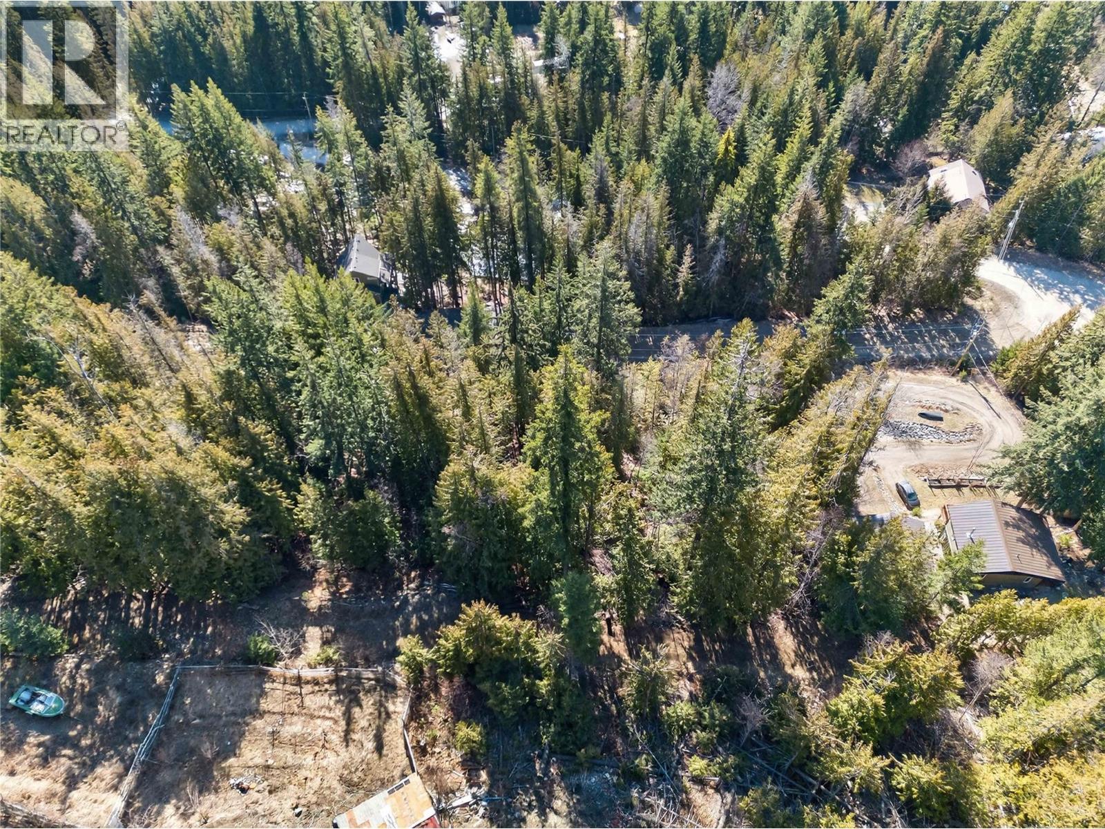 VICKERS Trail Lot# 151, Anglemont