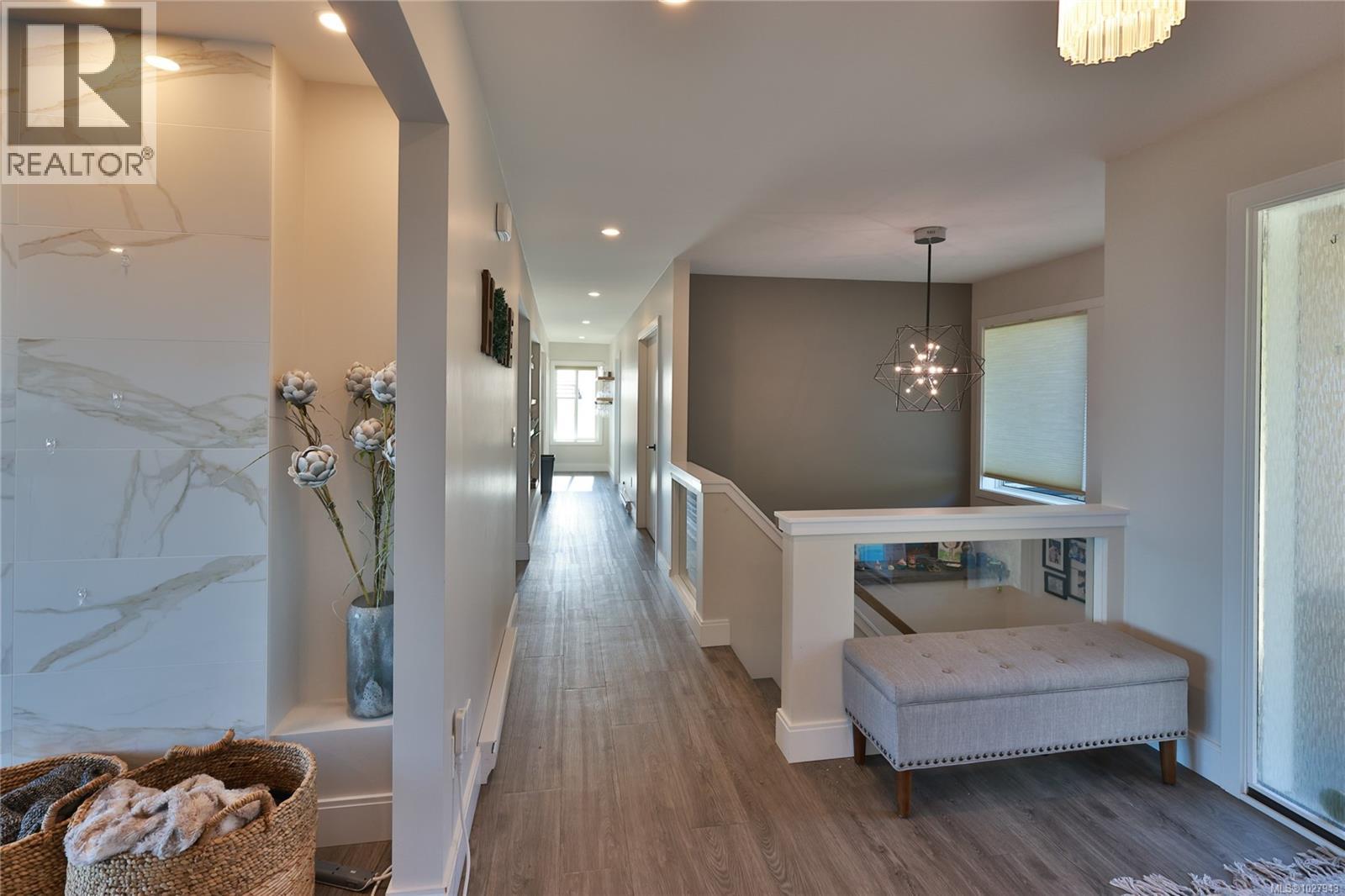  972 Seapearl Place, Saanich