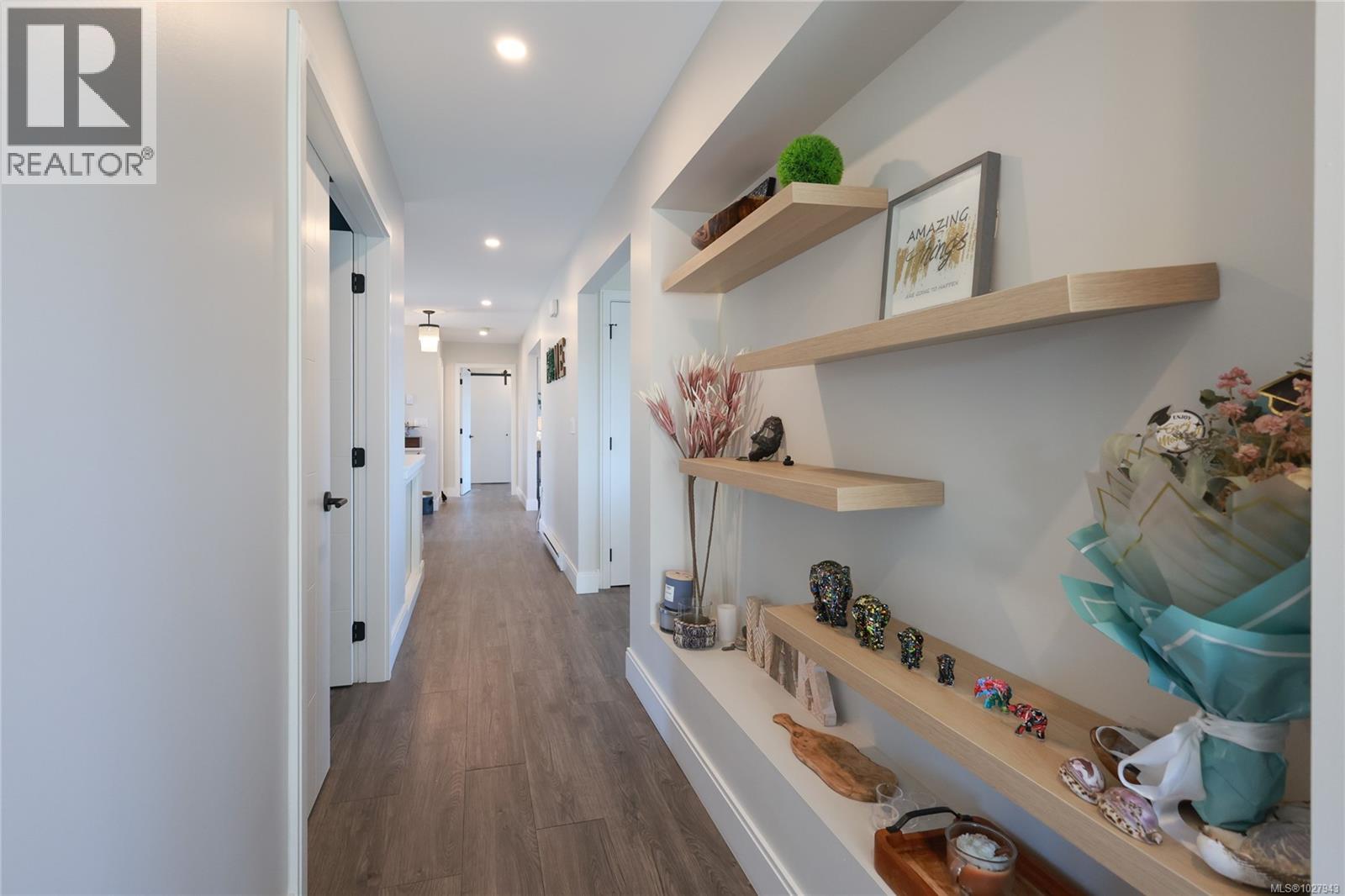  972 Seapearl Place, Saanich