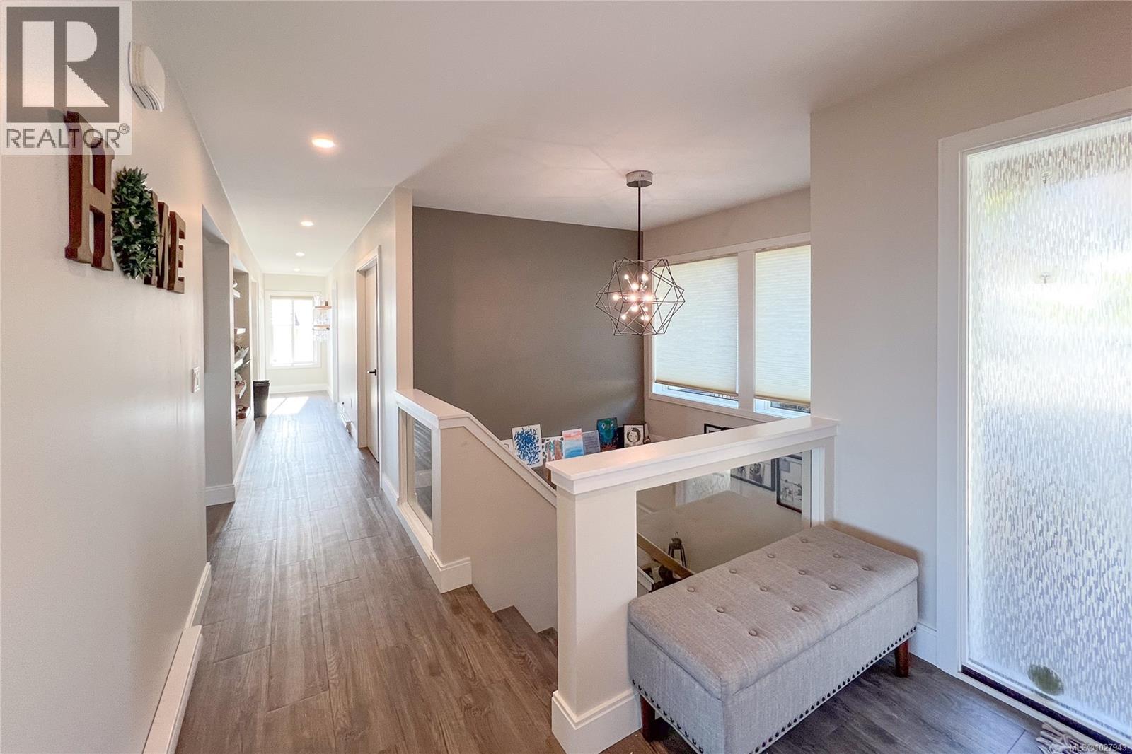  972 Seapearl Place, Saanich