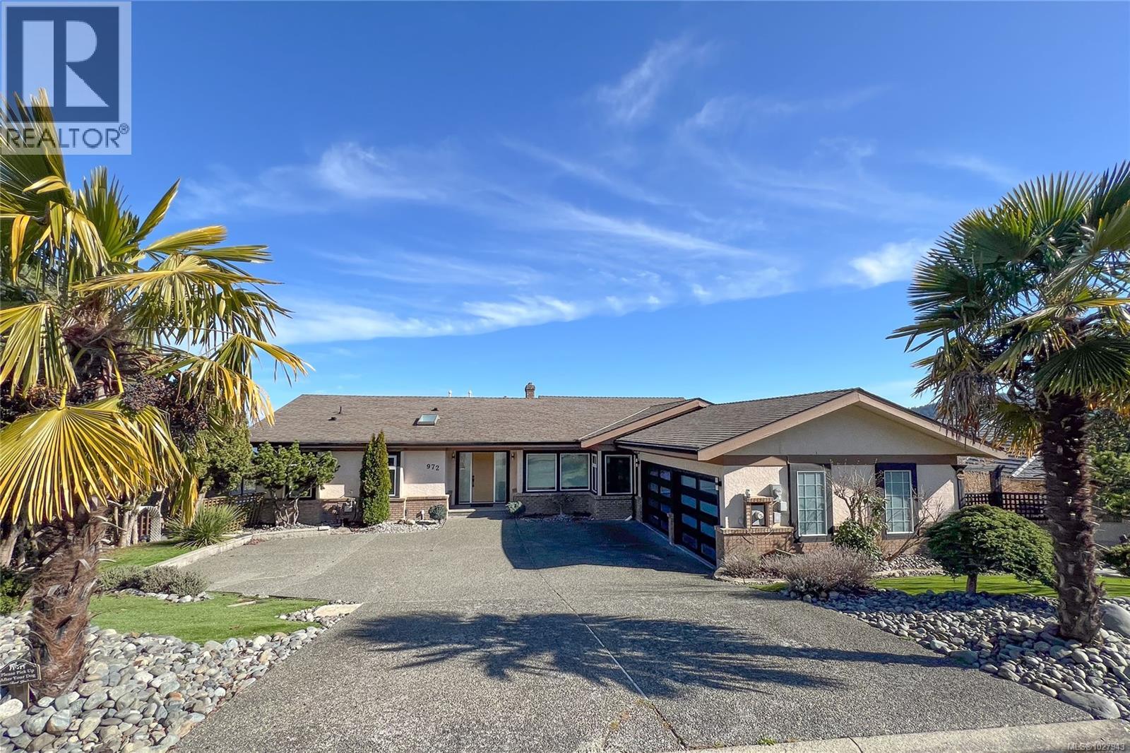  972 Seapearl Place, Saanich