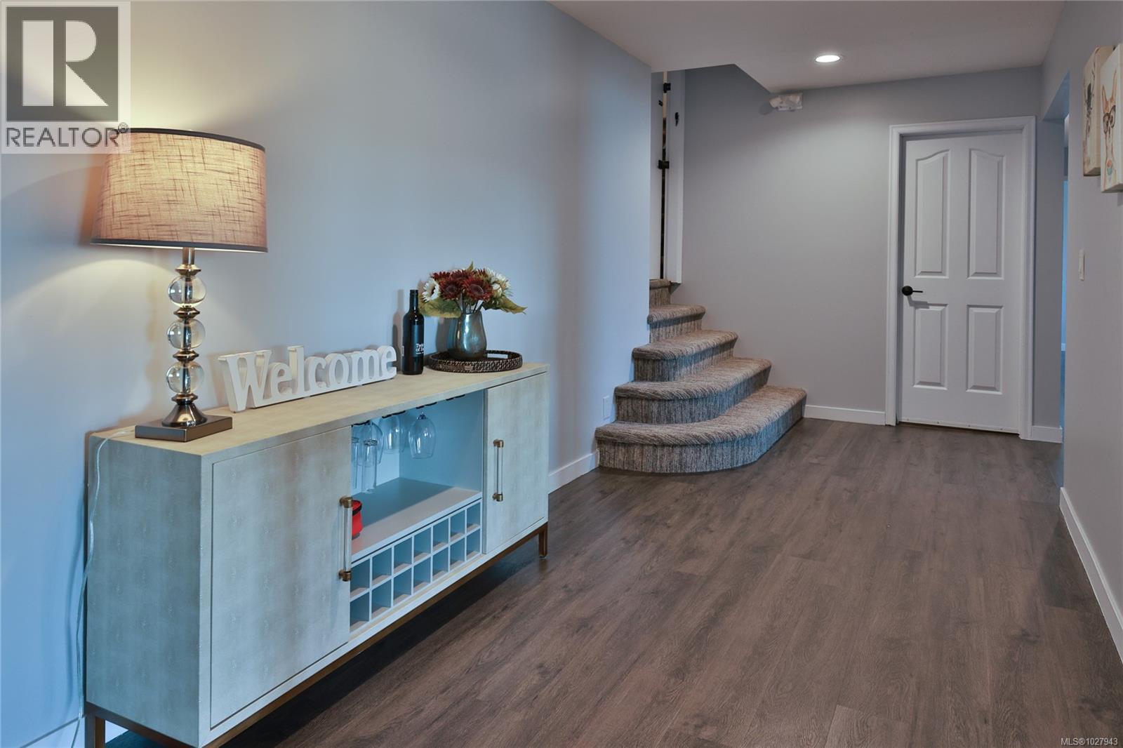  972 Seapearl Place, Saanich