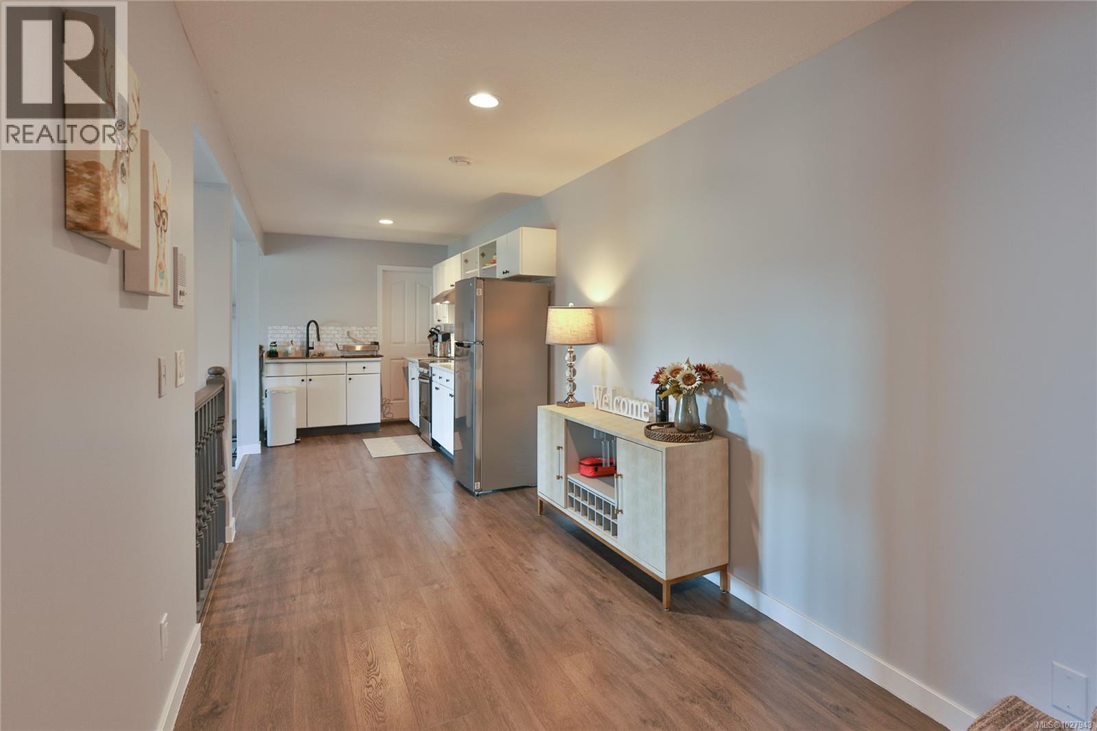  972 Seapearl Place, Saanich