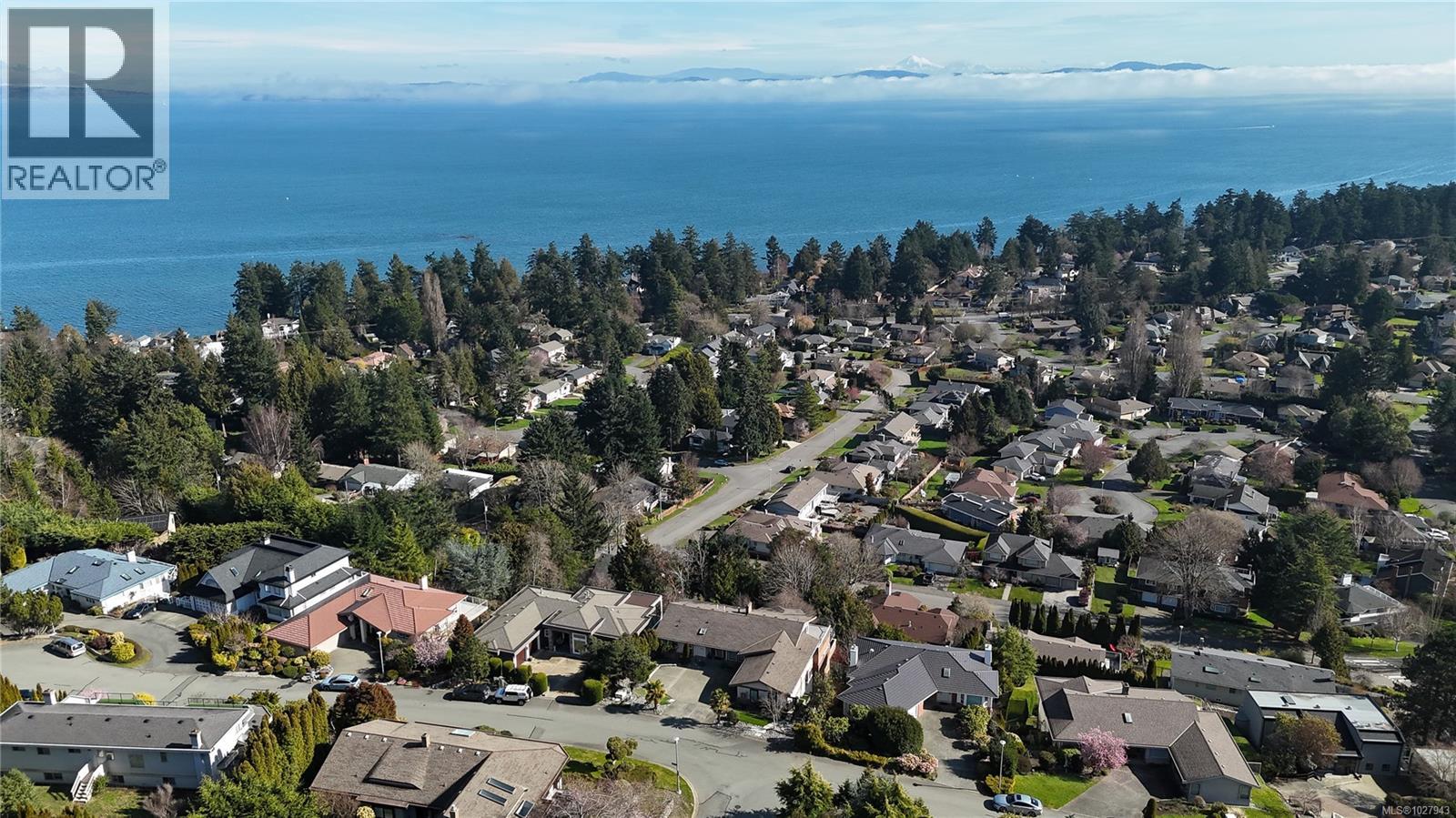  972 Seapearl Place, Saanich