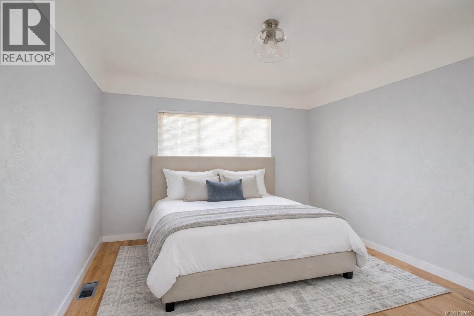 354 Foul Bay Rd, Victoria