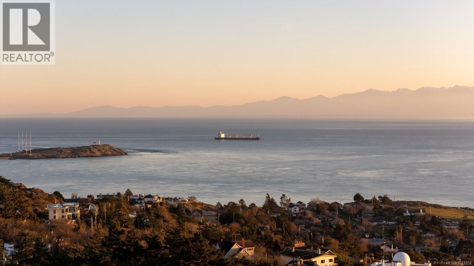 354 Foul Bay Rd, Victoria