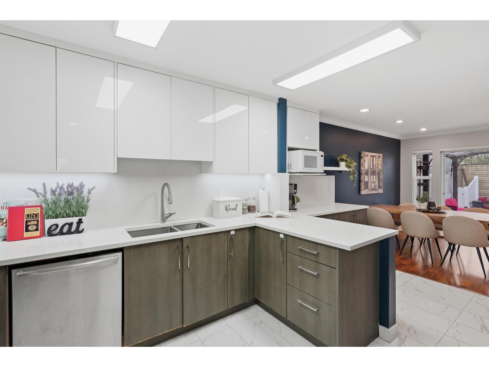 54 13918 58 AVENUE, Surrey