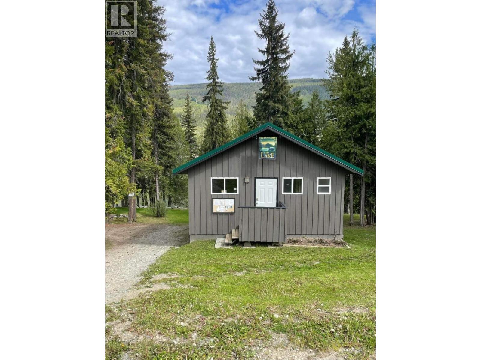 7540 RUSSEL CREEK FOREST SERVICE Road Unit# 68, Barriere