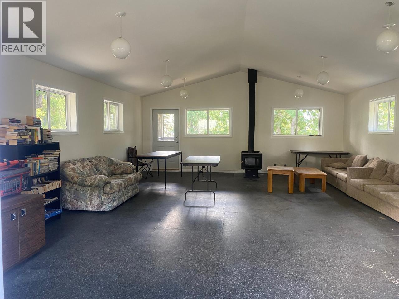 7540 RUSSEL CREEK FOREST SERVICE Road Unit# 68, Barriere