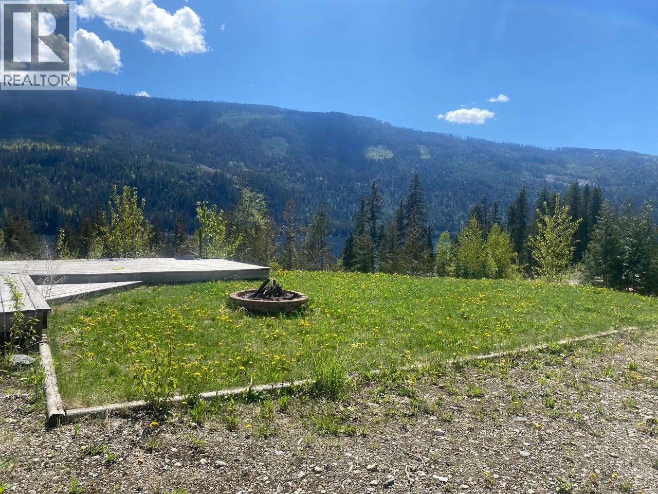 7540 RUSSEL CREEK FOREST SERVICE Road Unit# 68, Barriere