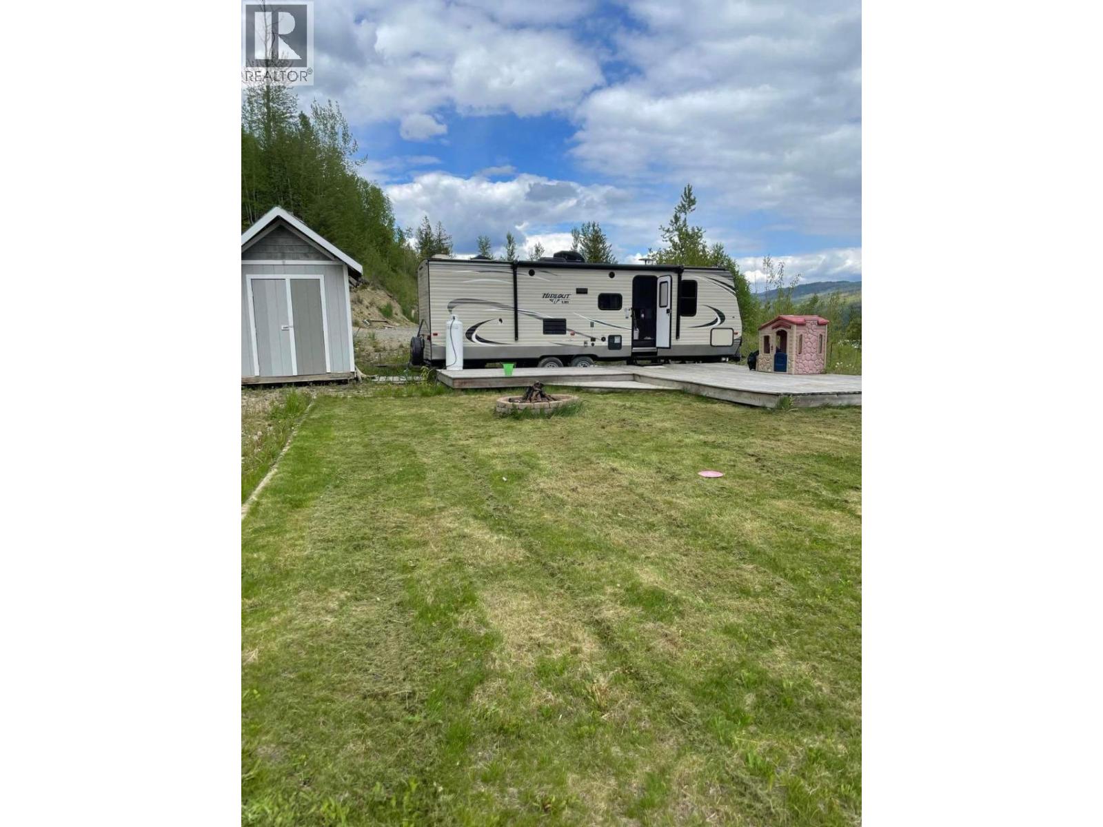 7540 RUSSEL CREEK FOREST SERVICE Road Unit# 68, Barriere