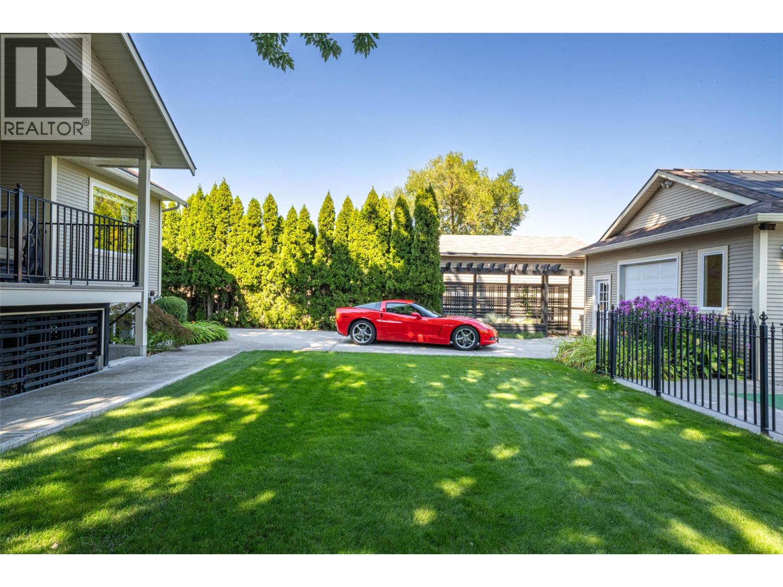 2540 Colony Street, Armstrong