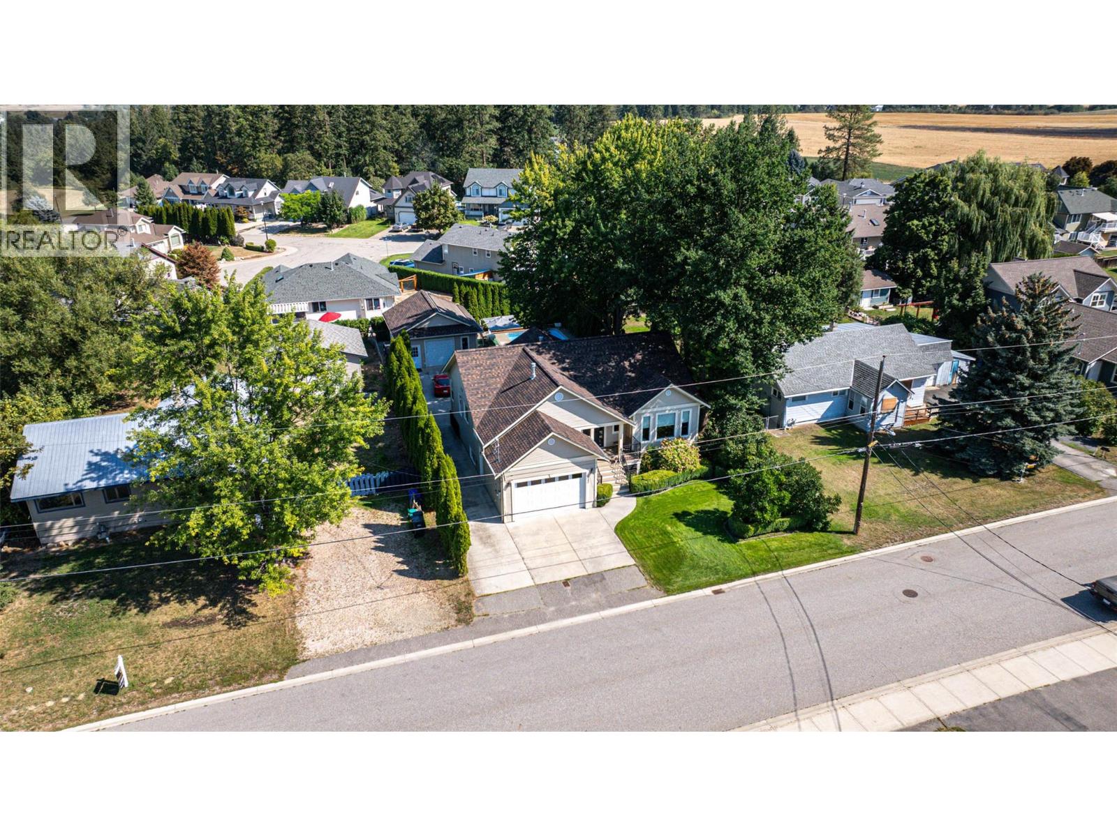 2540 Colony Street, Armstrong