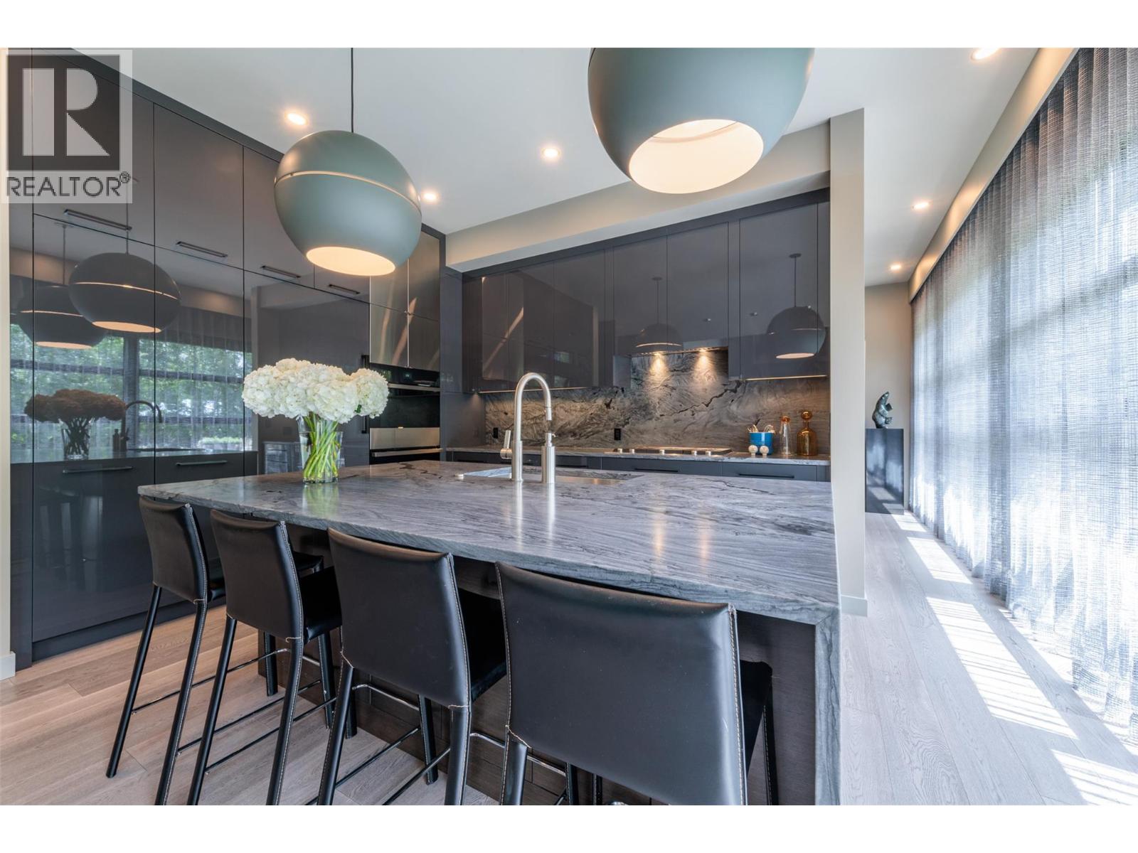 702 7th Street, Golden