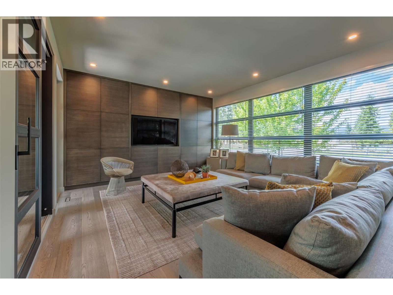 702 7th Street, Golden