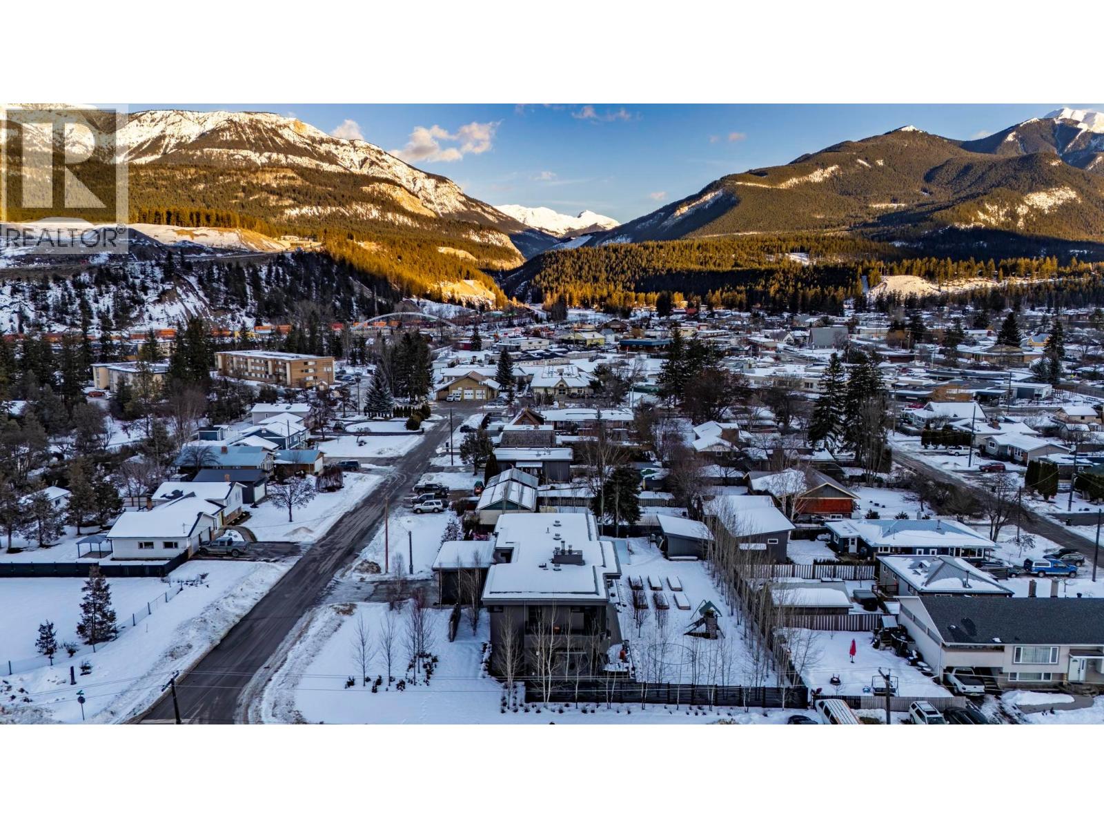 702 7th Street, Golden