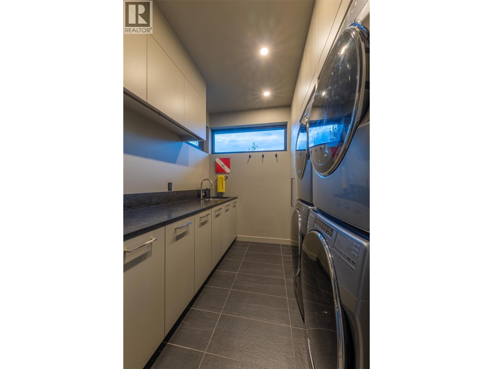 702 7th Street, Golden