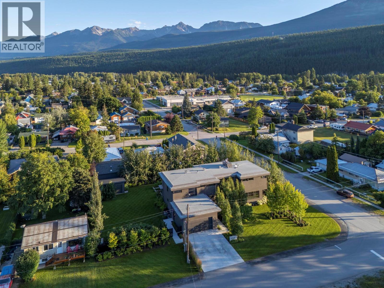 702 7th Street, Golden