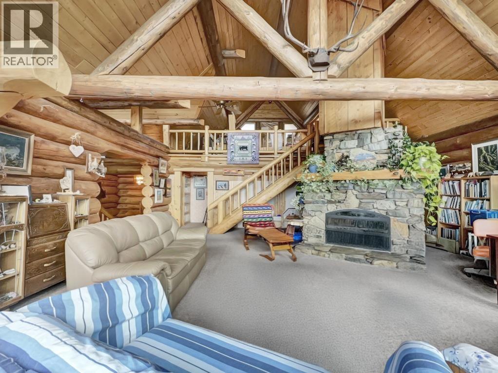 4899 MCGHEE ROAD, Williams Lake