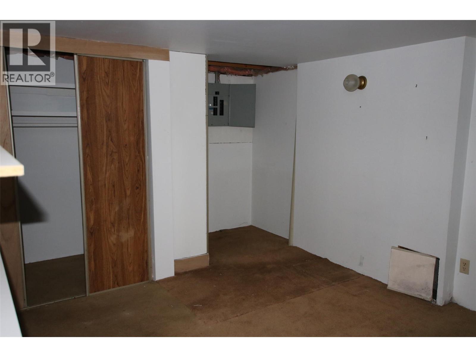 332 Willow Drive, Tumbler Ridge